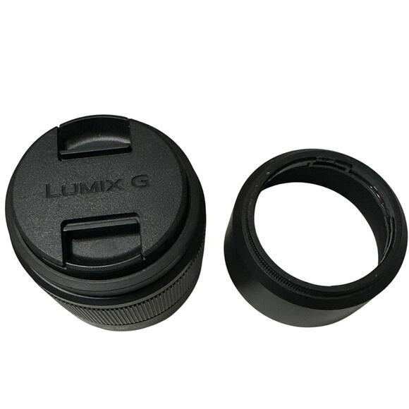 PanasonicH-H025 lumix lens G1:1.7/25 ASPH46W/front,rear caps&hood 0.25m /0.82 ft - Picture 1 of 11